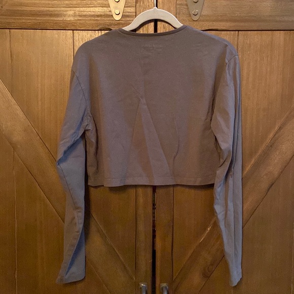 Alphalete Core Longsleeve Crop Top - Picture 3 of 4